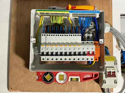 Electrical Experts Covering Leeds & West Yorkshire